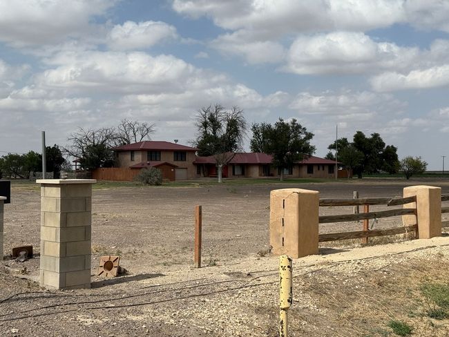 8610 State Highway 17, House other with 6 bedrooms, 4 bathrooms and 3 parking in Balmorhea TX | Image 57