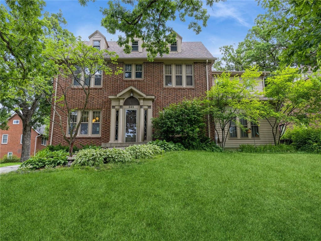 56th St, Des Moines, IA 50312