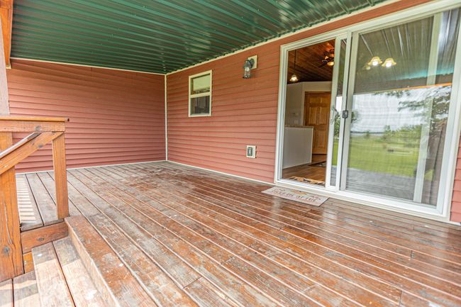 22 - Covered Back Deck.jpg | Image 25