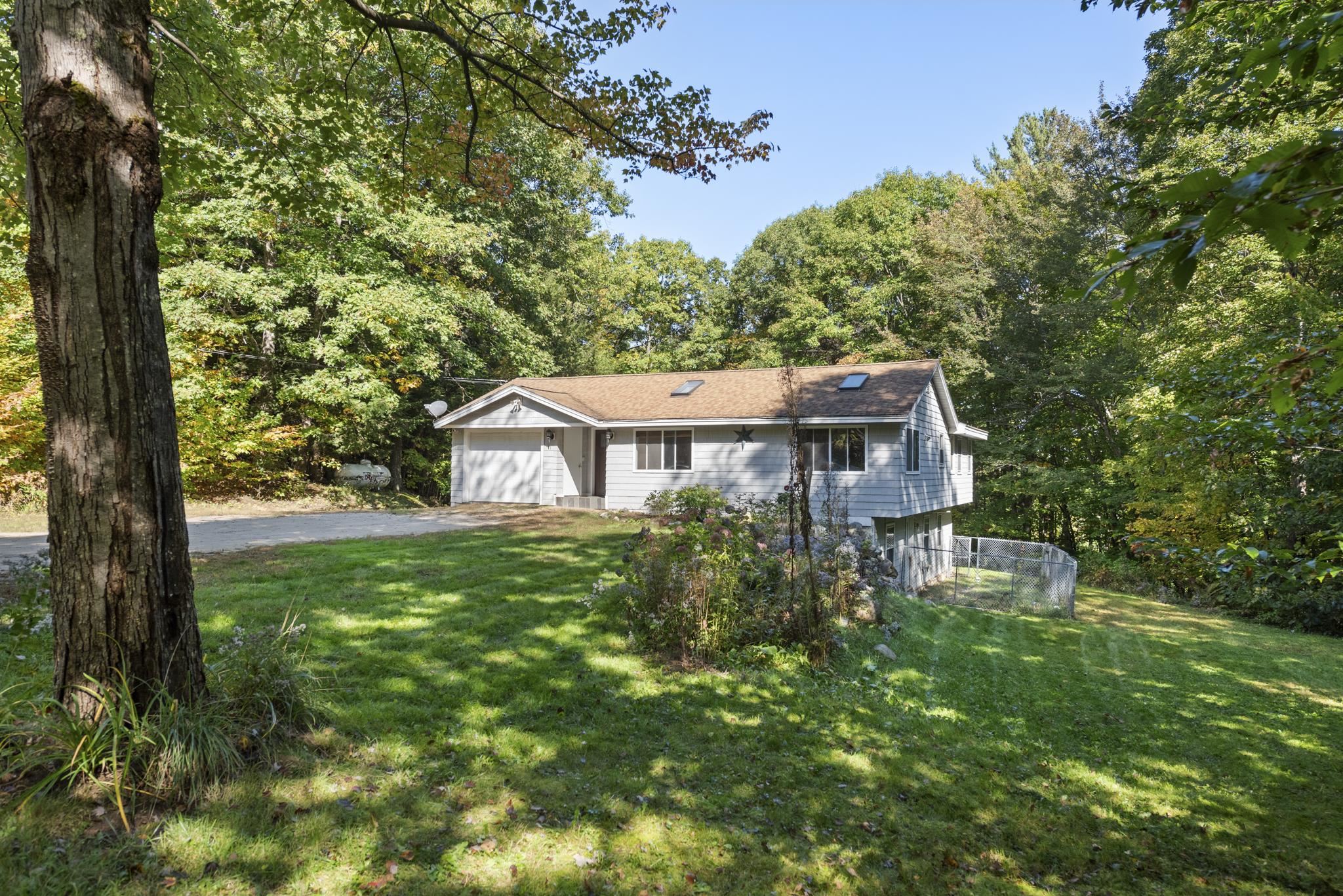 Jacques Dr, Plymouth, NH 03264