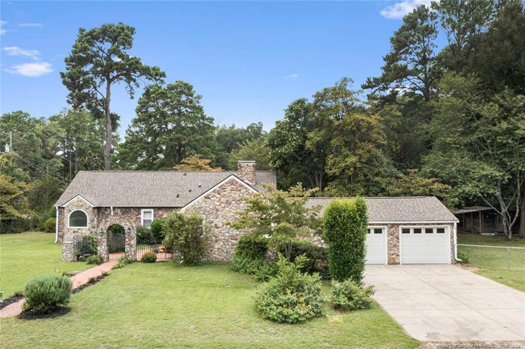 Fairfield Rd, Fayetteville, NC 28303