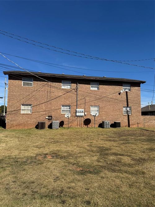 620 E Kee St, Weatherford, OK, 73096-3863 | Card Image