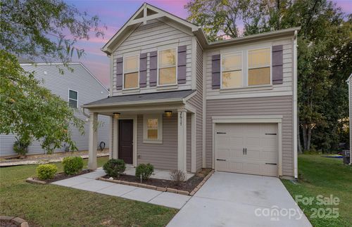 2617 Riley Woods Ln, Charlotte, NC, 28269-4758 | Card Image