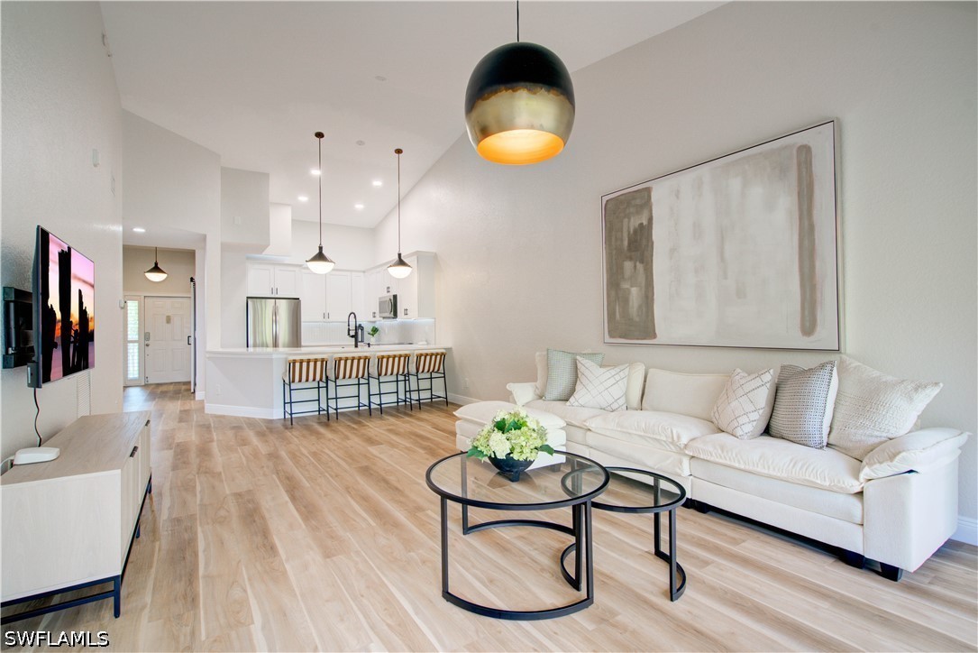 Residential in Naples 3