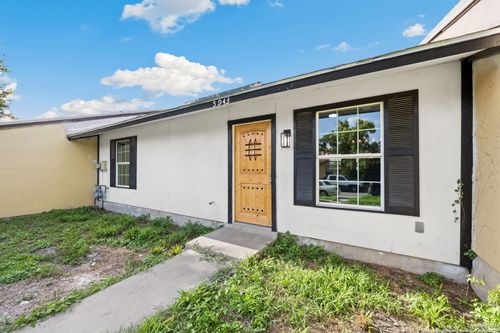 5943 Fairbrook St, San Antonio, TX, 78242-2204 | Card Image