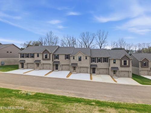8956 Keenberg Ln, Knoxville, TN, 37931-3769 | Card Image