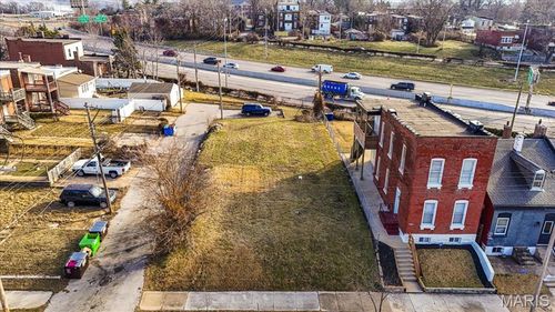 4618 Pennsylvania Ave, Saint Louis, MO, 63111-1545 | Card Image