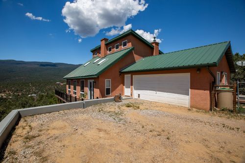 40 El Gallo Rd, Cedar Crest, NM, 87008-9489 | Card Image