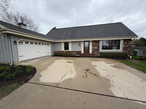 1701 W River Forest Drive, Mequon, WI, 53092 | Card Image