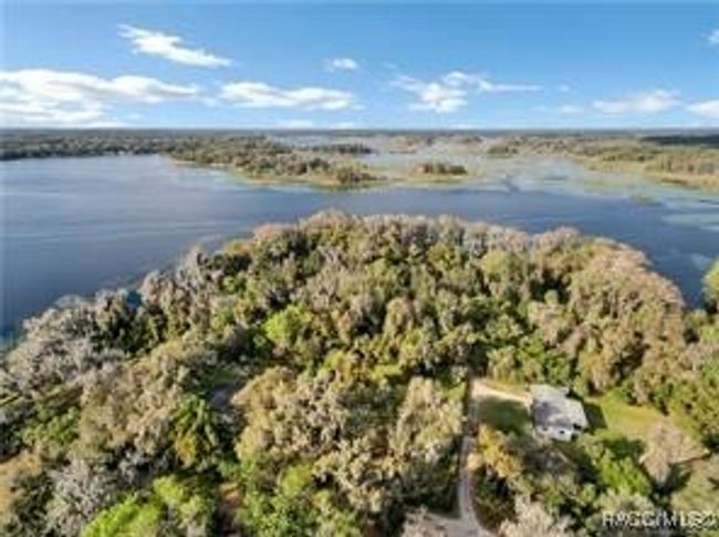 3184 N Edward Island Pt, House other with 2 bedrooms, 1 bathrooms and 1 parking in Hernando FL | Image 33