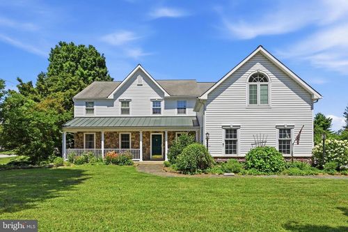 2 Quail Run Ln, Glenmoore, PA, 19343-2018 | Card Image