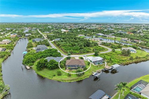 9446 Impala Cir, PORT CHARLOTTE, FL, 33981-3117 | Card Image
