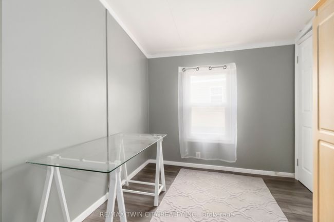 243 - 99 Fourth Concession Rd, Condo with 2 bedrooms, 1 bathrooms and 2 parking in Brant ON | Image 8
