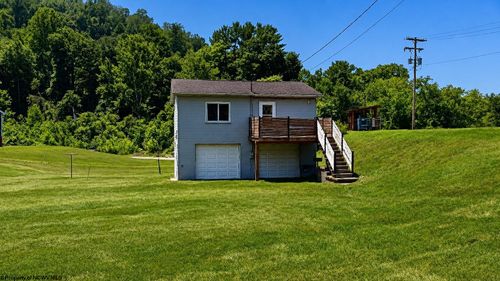 425 Bridge Street, Fairmont, WV, 26554 | Card Image