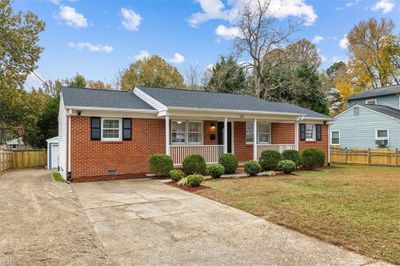 113 Fischer Drive, House other with 3 bedrooms, 2 bathrooms and null parking in Newport News VA | Image 2