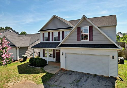 305 N Chestnut St, Seneca, SC, 29678-3103 | Card Image