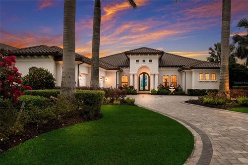 8411 Broadstone Ct, Bradenton, FL, 34202-4628 | Card Image