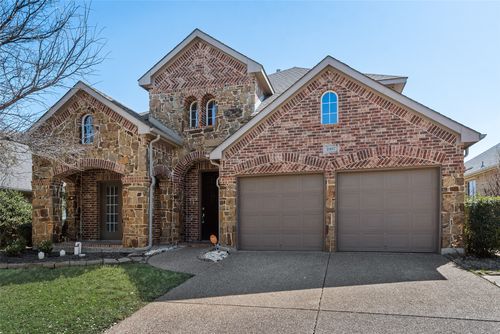2467 Harbour Dr, Grand Prairie, TX, 75054-6809 | Card Image