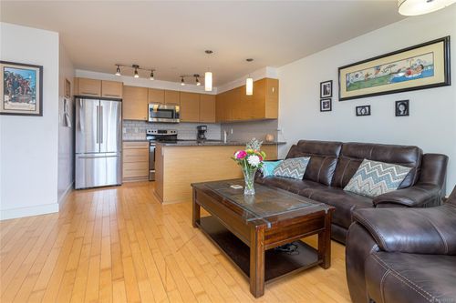 216-1315 Esquimalt Rd, Esquimalt, BC, V9A3P5 | Card Image