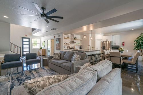 4242 W Cambridge Pkwy, Hurricane, UT, 84737-1279 | Card Image