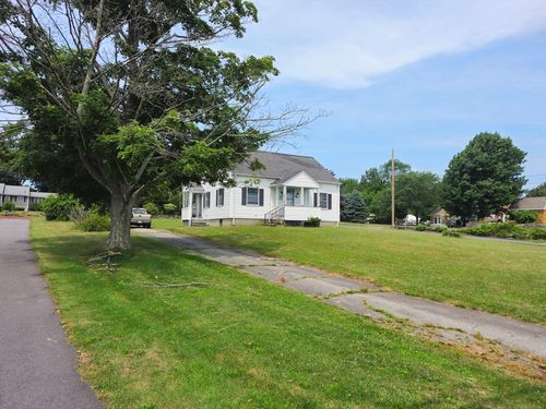 3527 Riverside Ave, Somerset, MA, 02726-5432 | Card Image