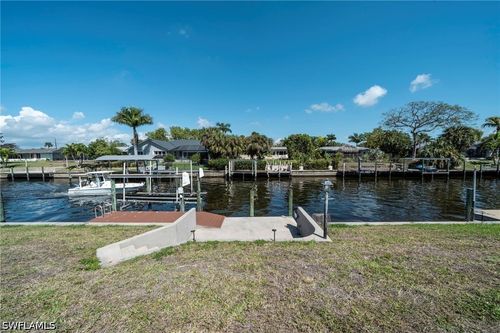 1433 Se 28th Ter, Cape Coral, FL, 33904-3918 | Card Image