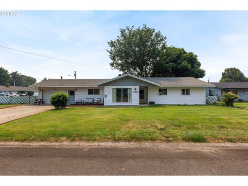 10301 Emily Dr, Island City, OR, 97850-8438 | Card Image