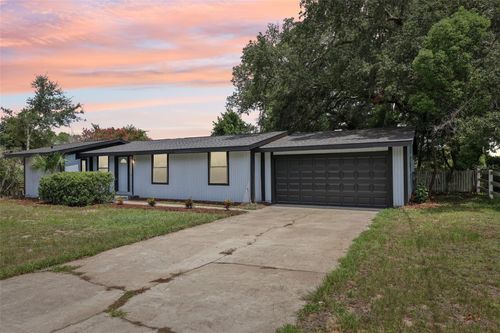 18015 Beach St, UMATILLA, FL, 32784-8680 | Card Image
