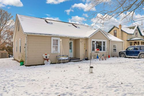 6015 Jeddo Rd, Grant Township, MI, 48032-1208 | Card Image