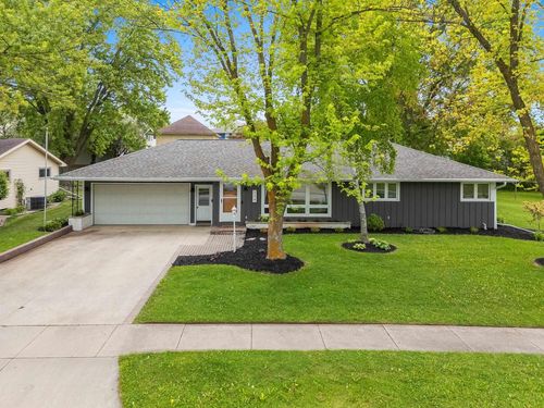 334 Lee Avenue, BRILLION, WI, 54110 | Card Image