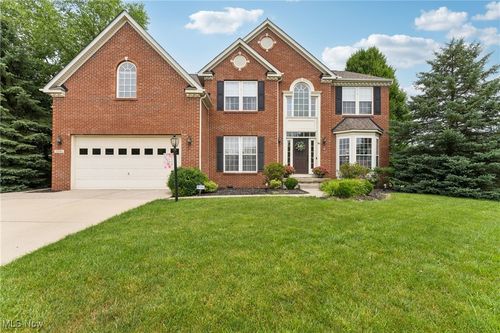 3281 Evans Way, Twinsburg, OH, 44087-3291 | Card Image