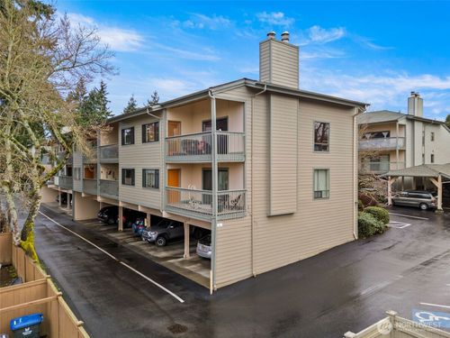 apt-c3-330 Grow Ave Nw, Bainbridge Island, WA, 98110-1756 | Card Image