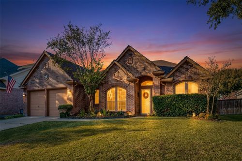 2207 Richmond Cir, Mansfield, TX, 76063-5186 | Card Image