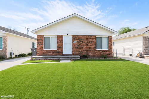 20432 Nicke Street, Clinton Charter Township, MI, 48035 | Card Image