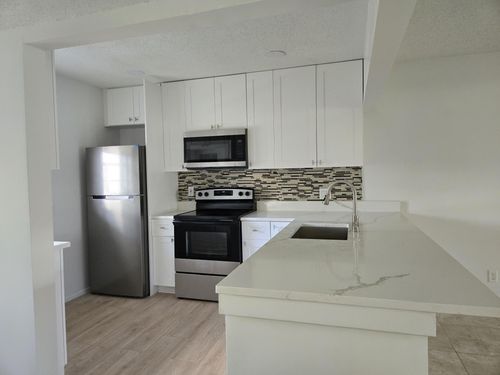 2140-2700 Casita Way, Delray Beach, FL, 33445-4566 | Card Image