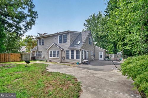 16201 Pond Meadow Ln, BOWIE, MD, 20716-1851 | Card Image