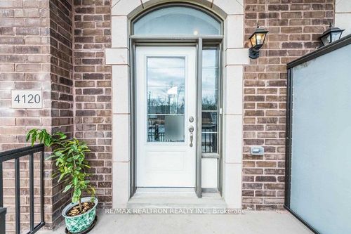 upper-4120 Highway 7 E, Unionville, ON, L3R0W9 | Card Image