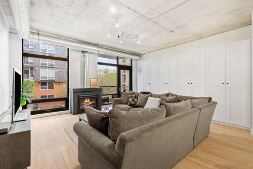 unit-213-720 N 4th St, Minneapolis, MN, 55401-1945 | Card Image