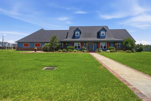2437 Hannah Ln, Lake Charles, LA, 70605-8159 | Card Image