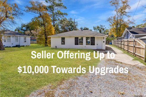 811 Avenue D, Port Allen, LA, 70767-3118 | Card Image