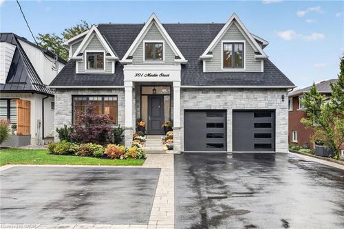 301 Martin St, Milton, ON, L9T2R7 | Card Image