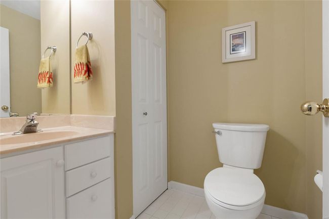 APT-3C - 505 N And South Rd, Condo with 3 bedrooms, 3 bathrooms and 2 parking in University City MO | Image 27