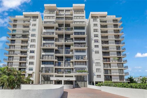 903-801 N Venetian Dr, Miami Beach, FL, 33139-1068 | Card Image