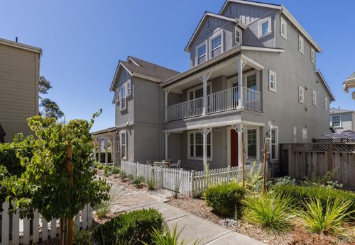 720 Wintergreen Court, Napa, CA, 94559 | Card Image