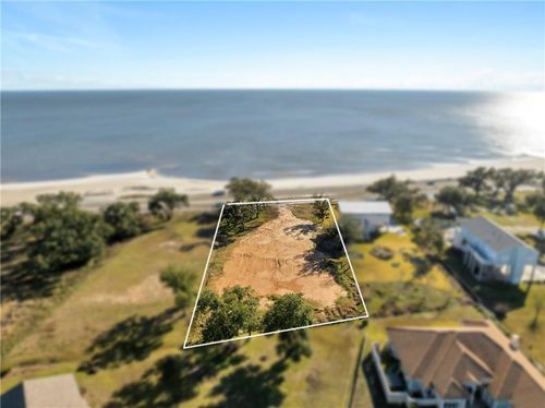 1313 E Beach Blvd, Pass Christian, MS, 39571-4801 | Card Image