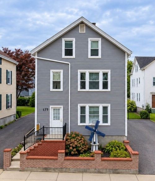 177 William St, Fall River, MA, 02721-5046 | Card Image