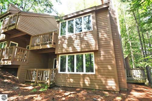 18 South Village, Glen Arbor, MI, 49636 | Card Image