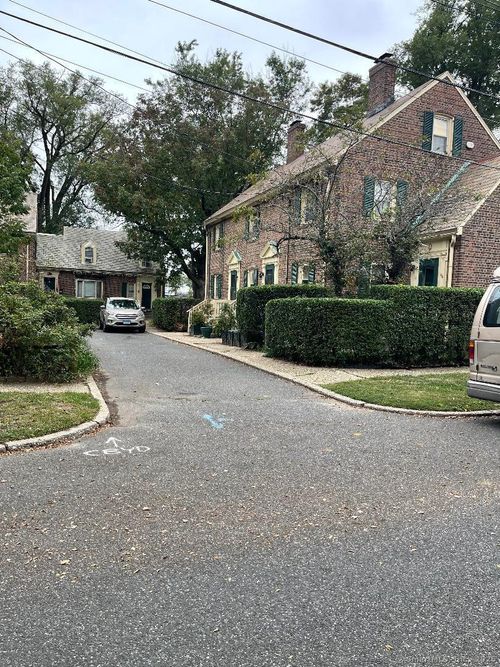 217 Alsace St, Bridgeport, CT, 06604-5200 | Card Image