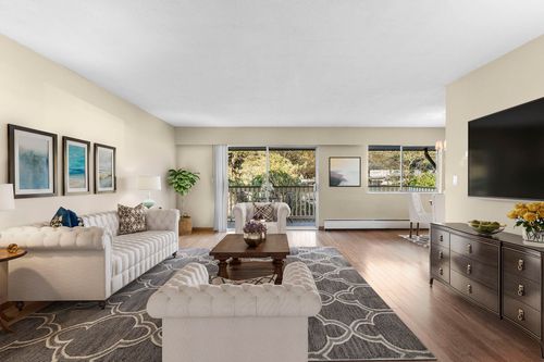 54-912 Premier St, North Vancouver, BC, V7J2H1 | Card Image