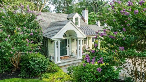203 Sunset Rd, Oyster Bay, NY, 11771-3405 | Card Image